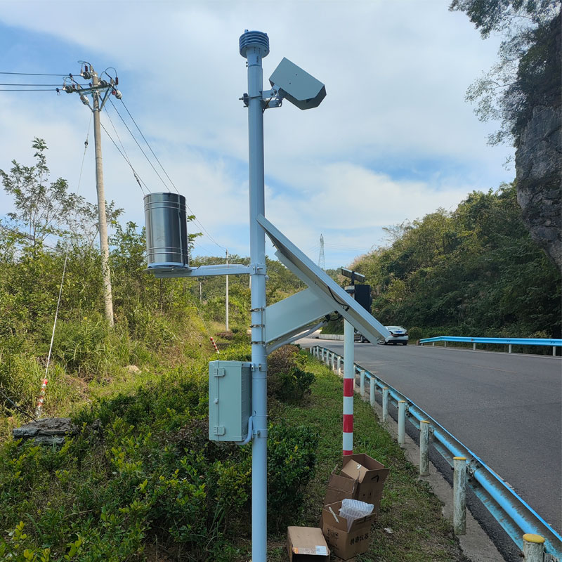 从被动除雪到智能预警:路面状况检测仪 从被动除雪到智能预警:路面状况检测仪